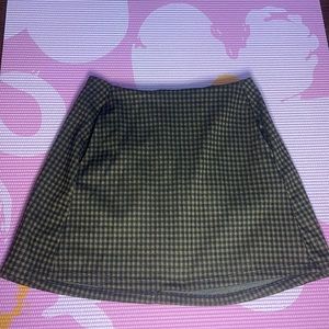brown and black plaid skirt with POCKETS!!